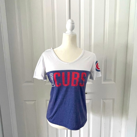 Official MLB Chicago Cubs‎ Top - Picture 1 of 6